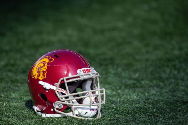 Jury clears NCAA of liability in ex-USC LB’s death