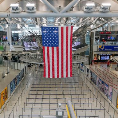 Kennedy Airport fixes power outage that canceled flights