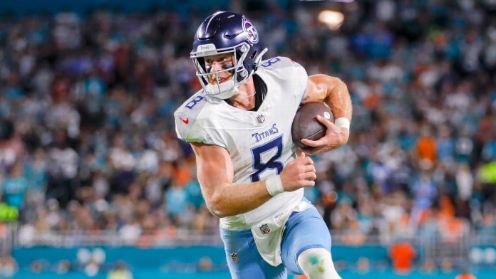 Titans stun Dolphins with late comeback